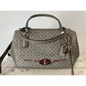 COACH 25215 MEDIUM SIZE GRAY SIGNATURE PRINT CROSSBODY BAG